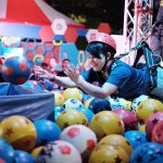 wahana permainan human claw machine